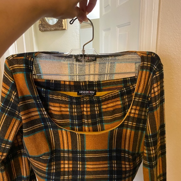 Plaid 2 piece set - Picture 2 of 3